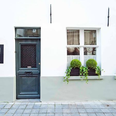 Guesthouse Groeninghe In The Centre Of Bruges Esterno foto