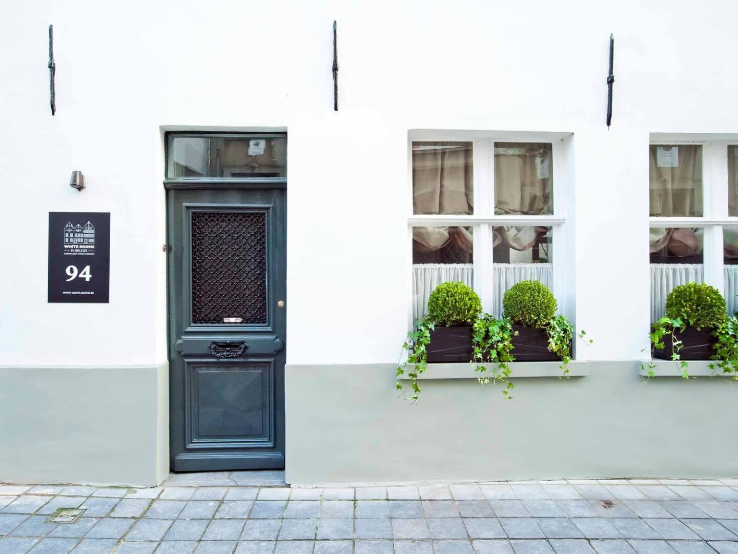 Guesthouse Groeninghe In The Centre Of Bruges Esterno foto